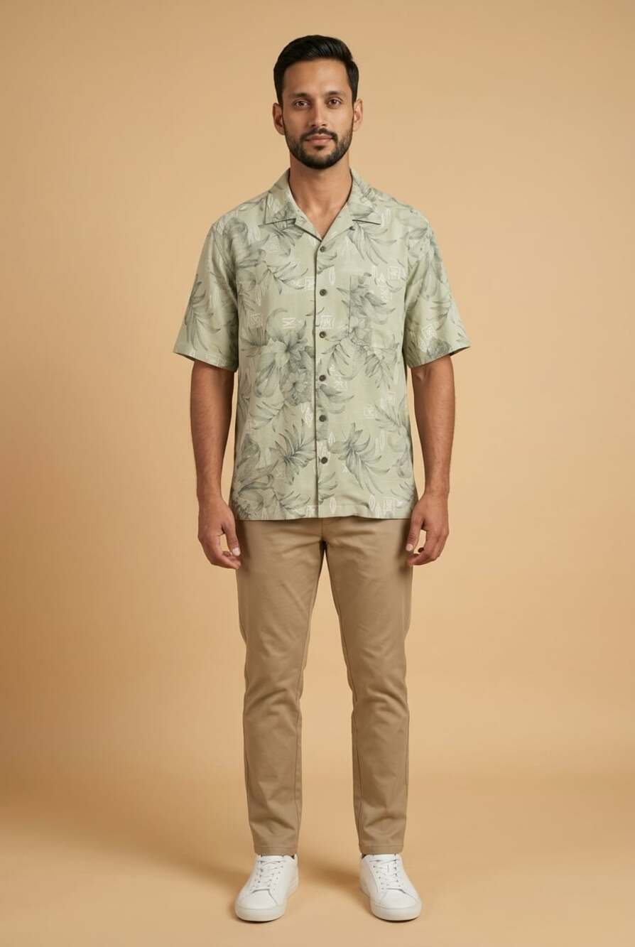 Tommy Bahama Men's Size M Green Floral 100% Silk Short Sleeve Camp Shirt